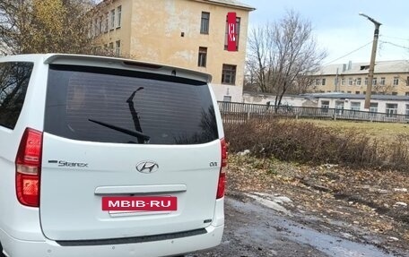 Hyundai Grand Starex Grand Starex I рестайлинг 2, 2011 год, 1 400 000 рублей, 11 фотография