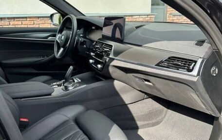 BMW 5 серия, 2020 год, 4 600 000 рублей, 8 фотография