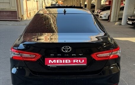 Toyota Camry, 2023 год, 3 490 000 рублей, 2 фотография