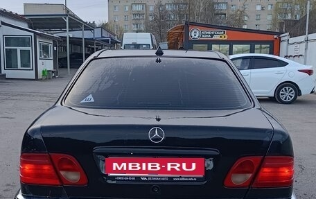 Mercedes-Benz E-Класс, 1997 год, 285 000 рублей, 5 фотография
