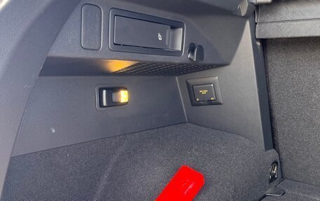 Volkswagen Tiguan II, 2021 год, 4 000 000 рублей, 13 фотография