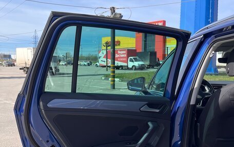 Volkswagen Tiguan II, 2021 год, 4 000 000 рублей, 21 фотография