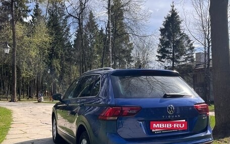 Volkswagen Tiguan II, 2021 год, 4 000 000 рублей, 9 фотография