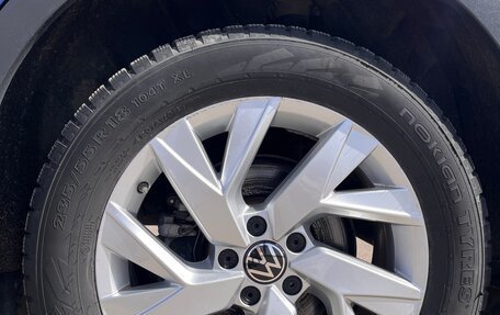 Volkswagen Tiguan II, 2021 год, 4 000 000 рублей, 40 фотография