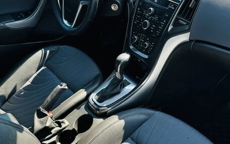 Opel Astra J, 2013 год, 785 000 рублей, 21 фотография