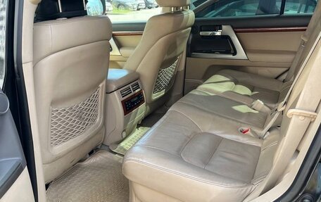 Toyota Land Cruiser 200, 2012 год, 3 200 000 рублей, 10 фотография