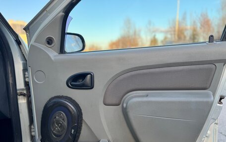 Renault Logan I, 2007 год, 105 000 рублей, 14 фотография