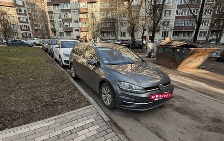 Volkswagen Golf VII, 2019 год, 1 550 000 рублей, 6 фотография