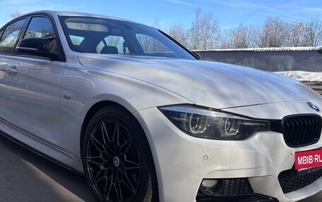 BMW 3 серия, 2017 год, 2 800 000 рублей, 3 фотография