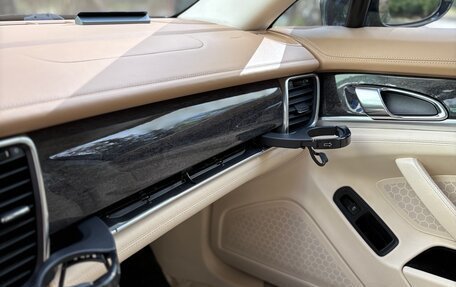 Porsche Panamera II рестайлинг, 2010 год, 2 150 000 рублей, 25 фотография