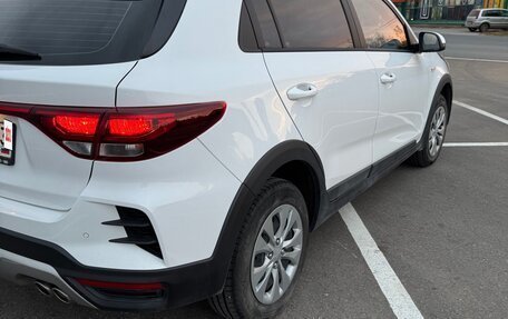 KIA Rio IV, 2021 год, 1 750 000 рублей, 3 фотография