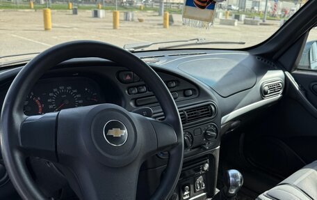 Chevrolet Niva I рестайлинг, 2011 год, 700 000 рублей, 6 фотография