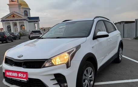 KIA Rio IV, 2021 год, 1 750 000 рублей, 2 фотография