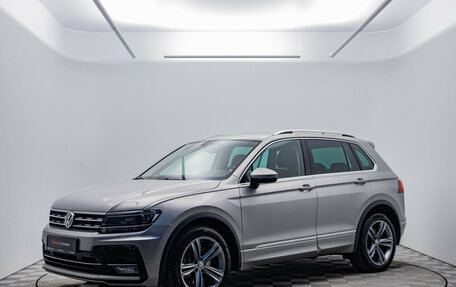 Volkswagen Tiguan II, 2018 год, 2 898 000 рублей, 1 фотография
