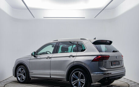 Volkswagen Tiguan II, 2018 год, 2 898 000 рублей, 7 фотография