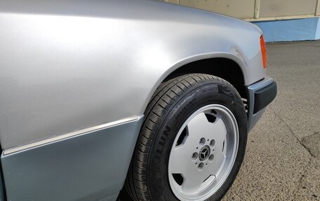 Mercedes-Benz E-Класс, 1993 год, 575 000 рублей, 13 фотография