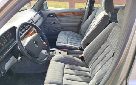 Mercedes-Benz E-Класс, 1993 год, 575 000 рублей, 17 фотография