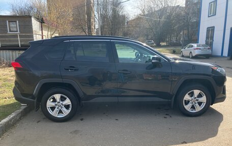 Toyota RAV4, 2021 год, 3 500 000 рублей, 5 фотография