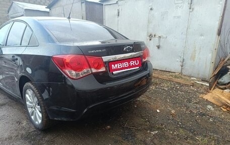 Chevrolet Cruze II, 2013 год, 835 000 рублей, 3 фотография