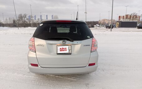 Honda Fit Shuttle I рестайлинг, 2011 год, 740 000 рублей, 2 фотография