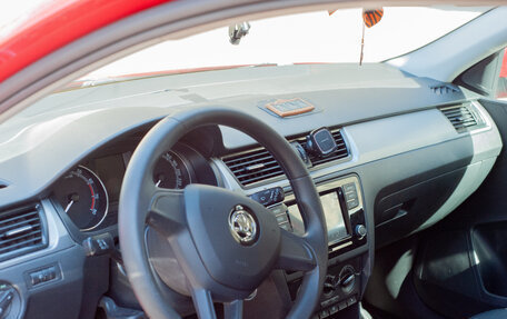 Skoda Rapid I, 2018 год, 1 300 000 рублей, 4 фотография