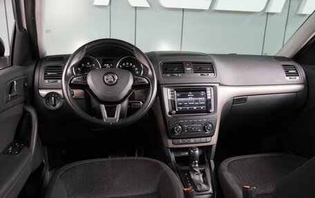 Skoda Yeti I рестайлинг, 2016 год, 1 549 000 рублей, 6 фотография