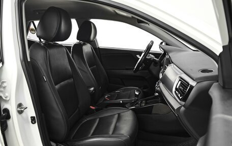 KIA Stonic, 2018 год, 1 859 000 рублей, 8 фотография