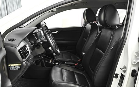 KIA Stonic, 2018 год, 1 859 000 рублей, 10 фотография