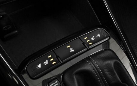 KIA Stonic, 2018 год, 1 859 000 рублей, 23 фотография