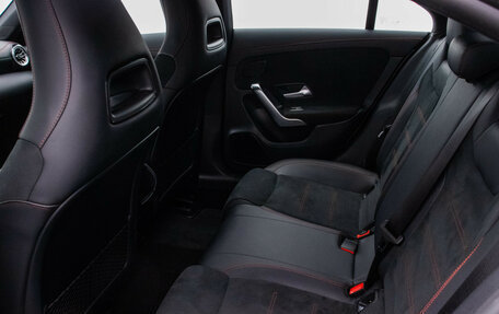 Mercedes-Benz CLA, 2021 год, 3 678 000 рублей, 11 фотография