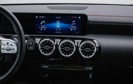 Mercedes-Benz CLA, 2021 год, 3 678 000 рублей, 14 фотография