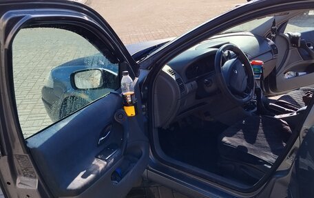 Renault Laguna II, 2001 год, 380 000 рублей, 7 фотография