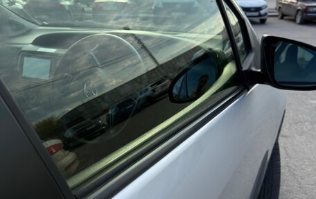 Toyota Vitz, 2017 год, 990 000 рублей, 9 фотография