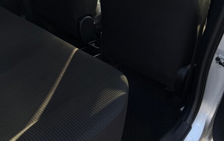 Toyota Vitz, 2017 год, 990 000 рублей, 14 фотография