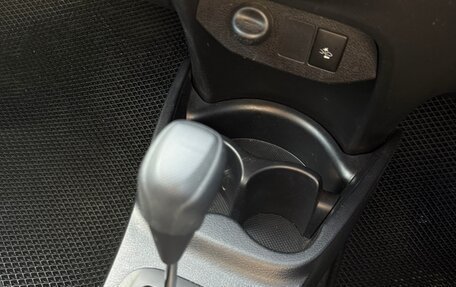 Toyota Vitz, 2017 год, 990 000 рублей, 15 фотография