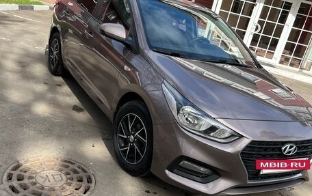 Hyundai Solaris II рестайлинг, 2018 год, 1 700 000 рублей, 5 фотография