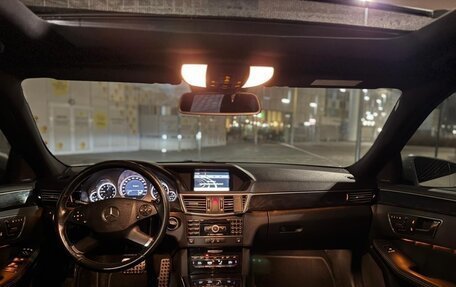 Mercedes-Benz E-Класс, 2011 год, 1 420 000 рублей, 4 фотография