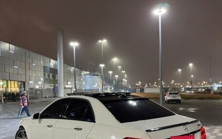 Mercedes-Benz E-Класс, 2011 год, 1 420 000 рублей, 6 фотография