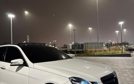 Mercedes-Benz E-Класс, 2011 год, 1 420 000 рублей, 15 фотография