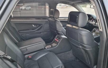 Audi A8, 2005 год, 1 890 000 рублей, 12 фотография