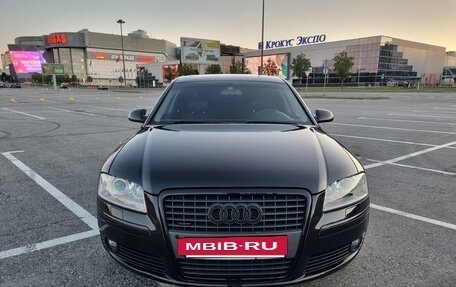 Audi A8, 2005 год, 1 890 000 рублей, 2 фотография