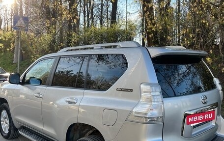 Toyota Land Cruiser Prado 150 рестайлинг 2, 2011 год, 3 000 000 рублей, 4 фотография