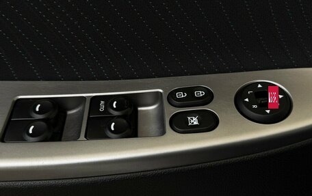 Hyundai Solaris II рестайлинг, 2016 год, 940 000 рублей, 9 фотография