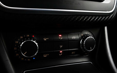 Mercedes-Benz GLA, 2017 год, 1 599 000 рублей, 18 фотография