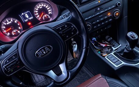 KIA Sportage IV рестайлинг, 2016 год, 2 200 000 рублей, 9 фотография