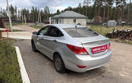 Hyundai Solaris II рестайлинг, 2012 год, 430 000 рублей, 4 фотография