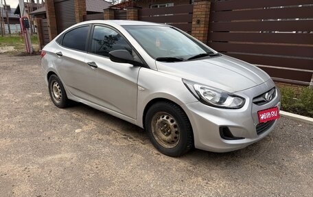 Hyundai Solaris II рестайлинг, 2012 год, 430 000 рублей, 2 фотография