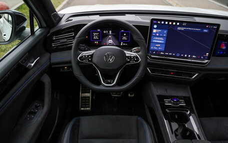 Volkswagen Tiguan, 2025 год, 4 899 000 рублей, 6 фотография