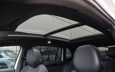 Volkswagen Tiguan, 2025 год, 4 899 000 рублей, 25 фотография