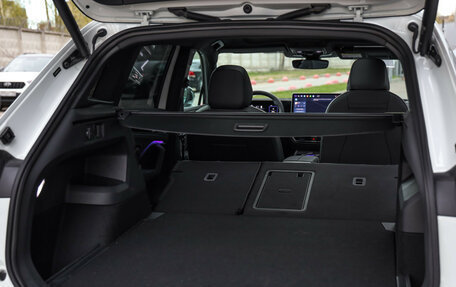 Volkswagen Tiguan, 2025 год, 4 899 000 рублей, 29 фотография